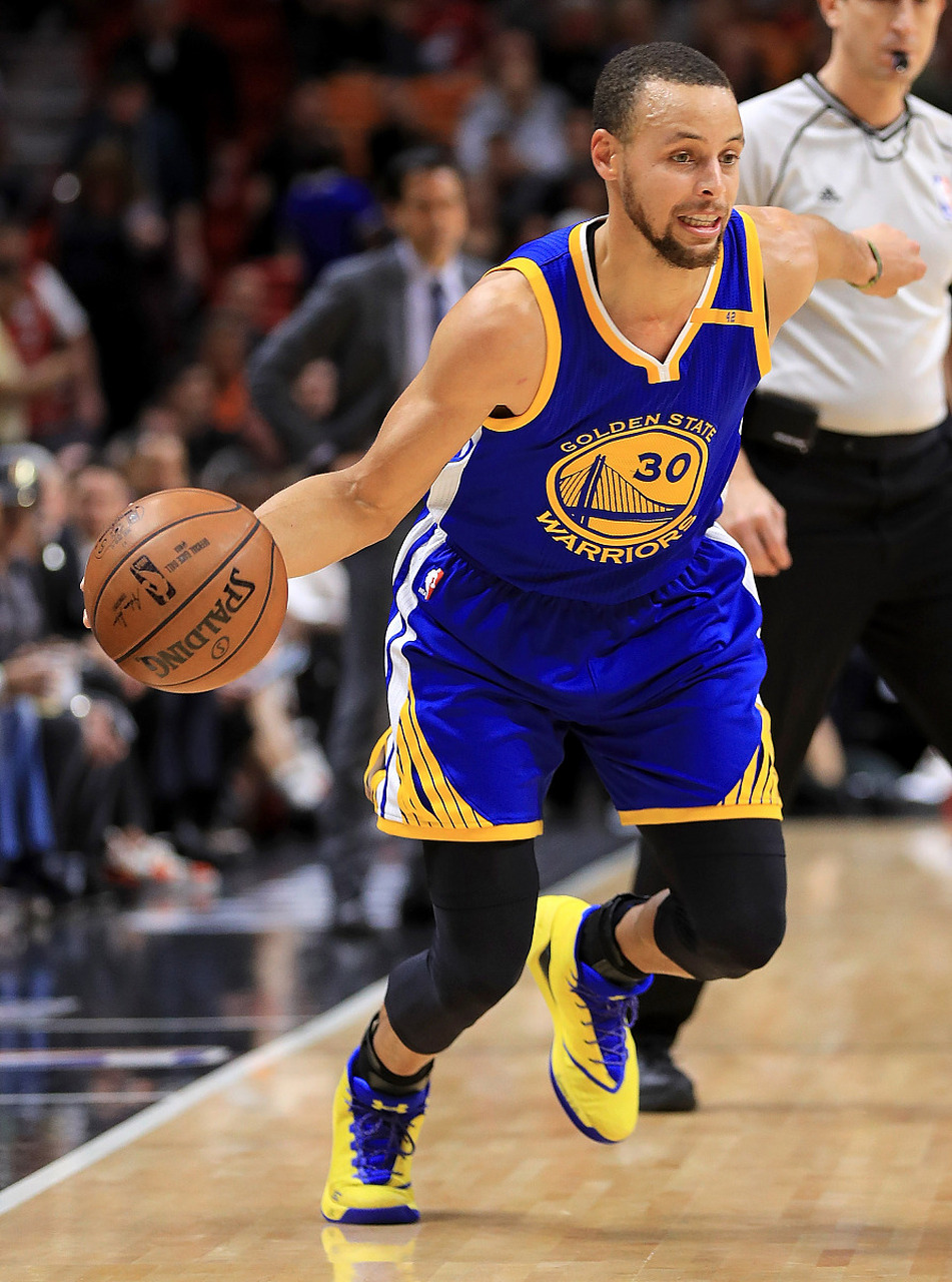 爱游戏-库里连续十场比赛得分超过败北，拜仁不断突破！